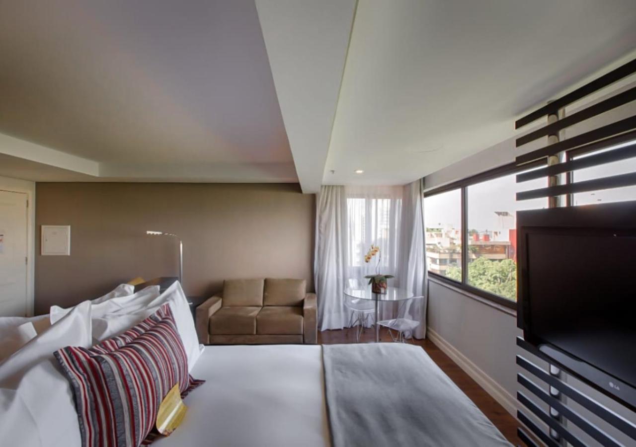 래디슨 호텔 포르투 알레그레 포르투알레그리 외부 사진 A room at the hotel